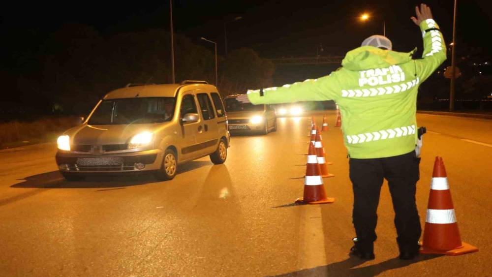 Antalya’da yılbaşı gecesi aranan 101 kişi yakalandı
