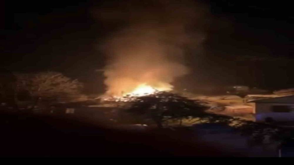 Tokat&rsquo;ta alevler geceyi aydınlattı
