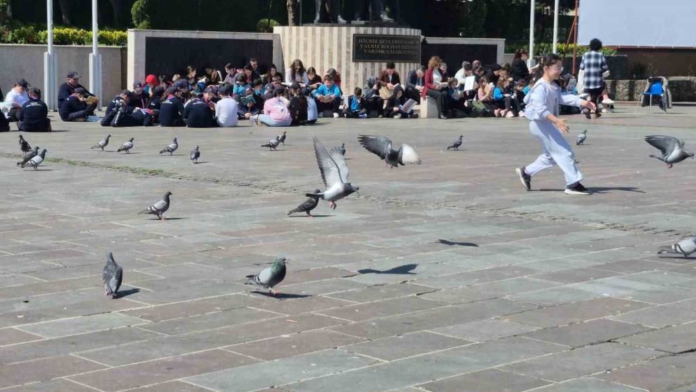 Dikkat dağıtan ortama rağmen dikkat &ccedil;ekmeyi başardılar
