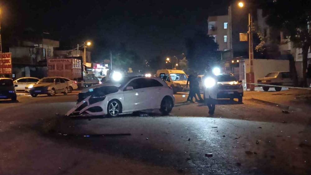 Adana&rsquo;da zincirleme kaza: 1 &ouml;l&uuml;, 4 yaralı
