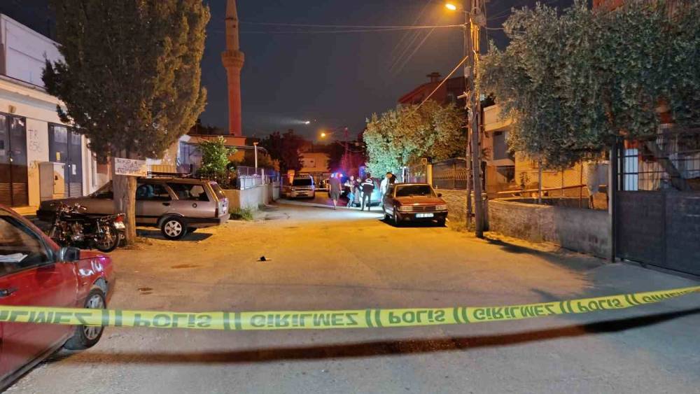 Komşuların m&uuml;zik kavgası kanlı bitti: 5 yaralı
