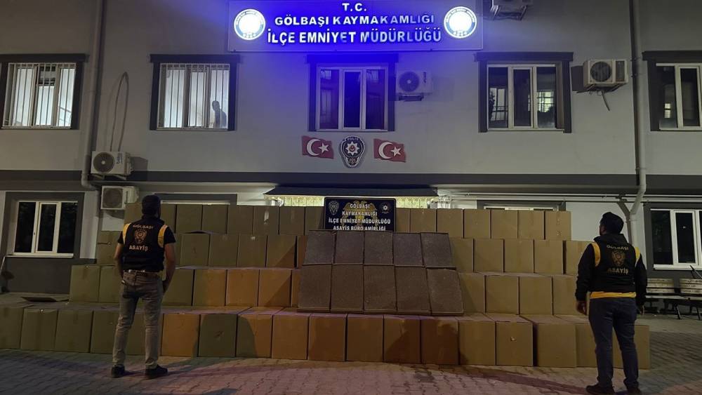 Ş&uuml;pheli tırda 5,5 milyon adet bandrols&uuml;z sigara ele ge&ccedil;irildi
