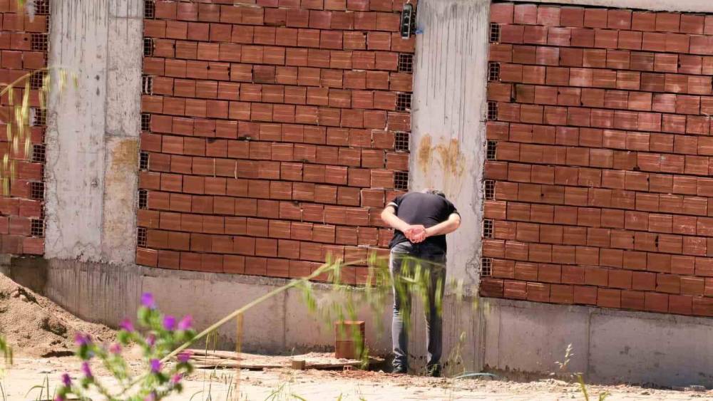 İneg&ouml;l&rsquo;de inşaatta feci &ouml;l&uuml;m: Oğlunun g&ouml;z&uuml; &ouml;n&uuml;nde 4. kattan d&uuml;şt&uuml;
