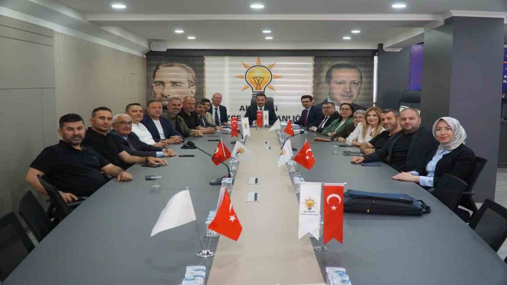 AK Parti&rsquo;de haziran zirvesi
