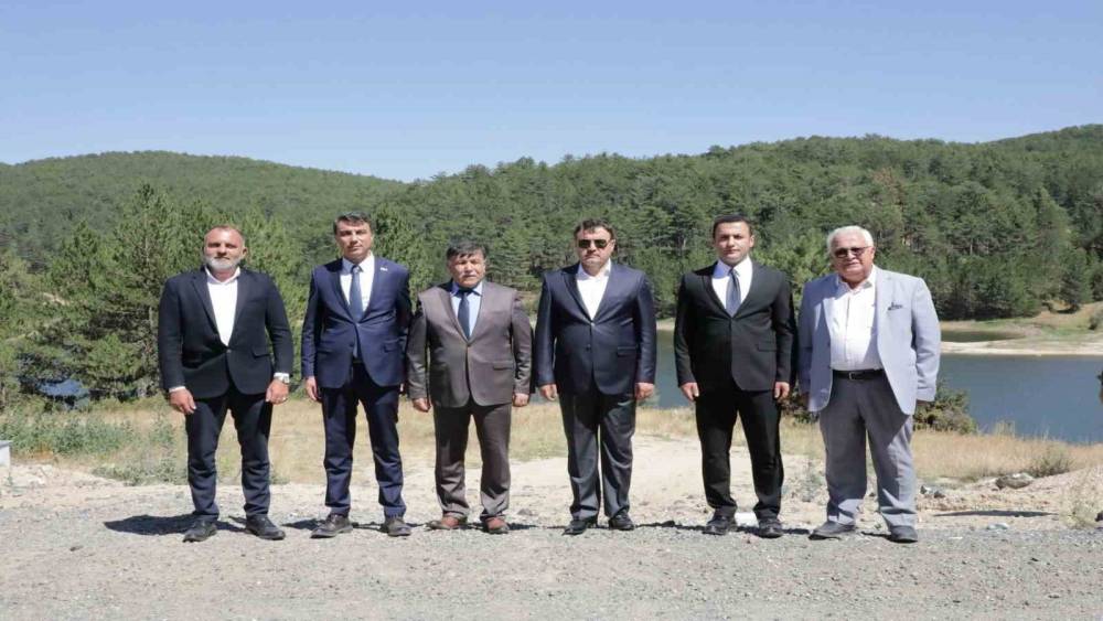 Vali Işın, Kayı K&ouml;y&uuml; G&ouml;leti&rsquo;nde incelemelerde bulundu
