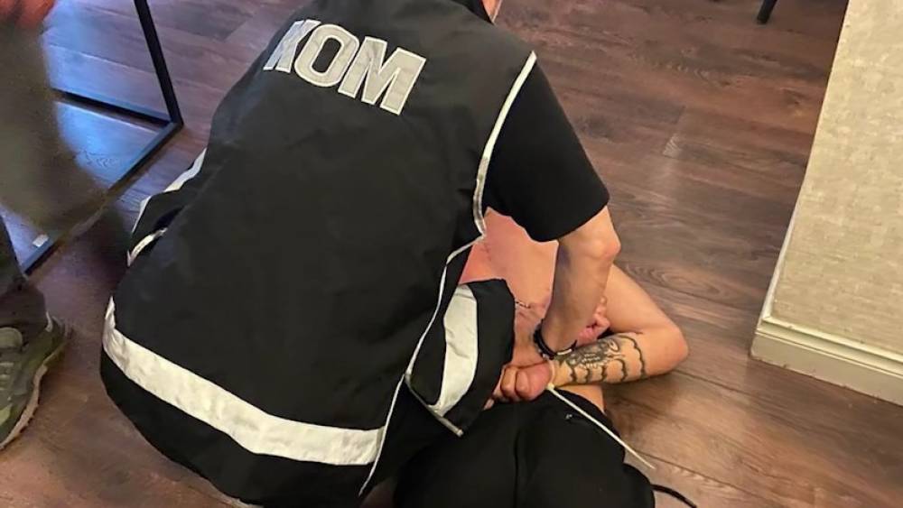 800 saatlik kamera g&ouml;r&uuml;nt&uuml;leri incelendi, evi kurşunlayanlar yakayı ele verdi
