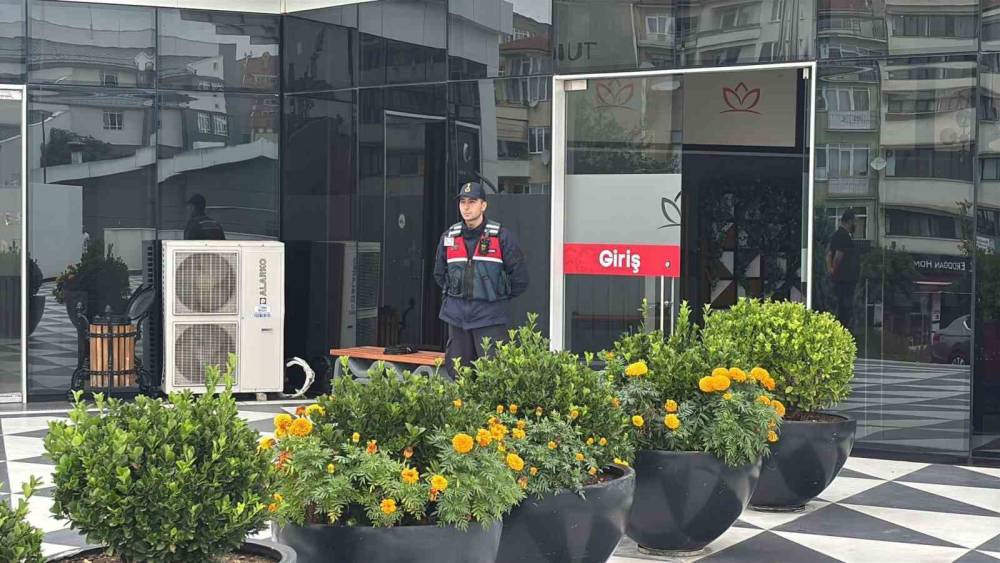Bolu Belediyesi&rsquo;ne 34 milyon liralık "hayali mesai" operasyonu: 22 g&ouml;zaltı kararı
