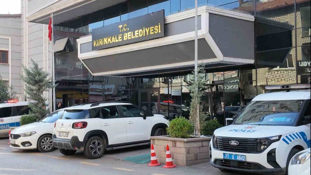 Kırıkkale Belediyesine &rsquo;r&uuml;şvet&rsquo; operasyonu: 3 personel g&ouml;zaltında
