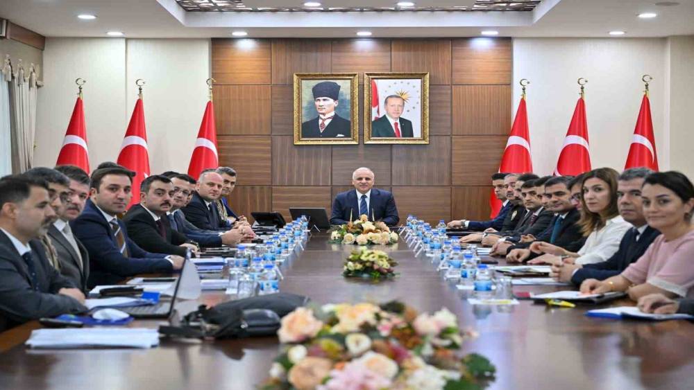 &Ouml;ğrencilerin g&uuml;venliği i&ccedil;in tedbirler artırılıyor
