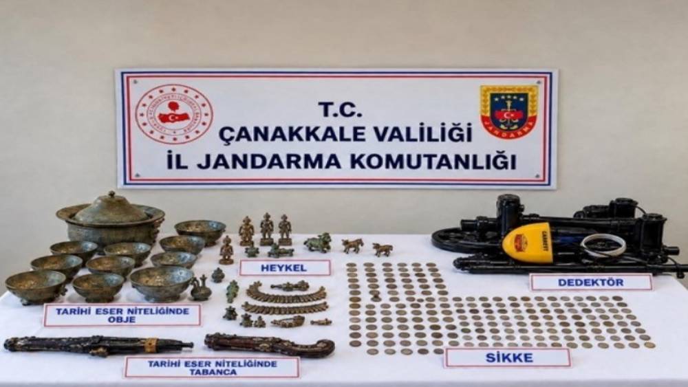 &Ccedil;anakkale&rsquo;de tarihi eser ka&ccedil;ak&ccedil;ılığına jandarma m&uuml;dahalesi
