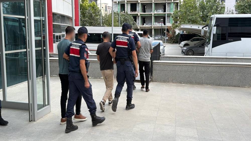 Adıyaman&rsquo;da DEAŞ operasyonunda 5 şahıs tutuklandı
