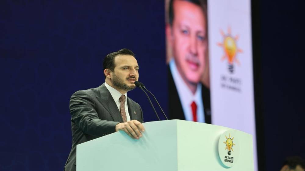 AK Parti İstanbul İl Başkanı &Ouml;zdemir: "Bizler bir olduk&ccedil;a b&ouml;lgemizde ve d&uuml;nyada g&uuml;ven unsuru olacağız"
