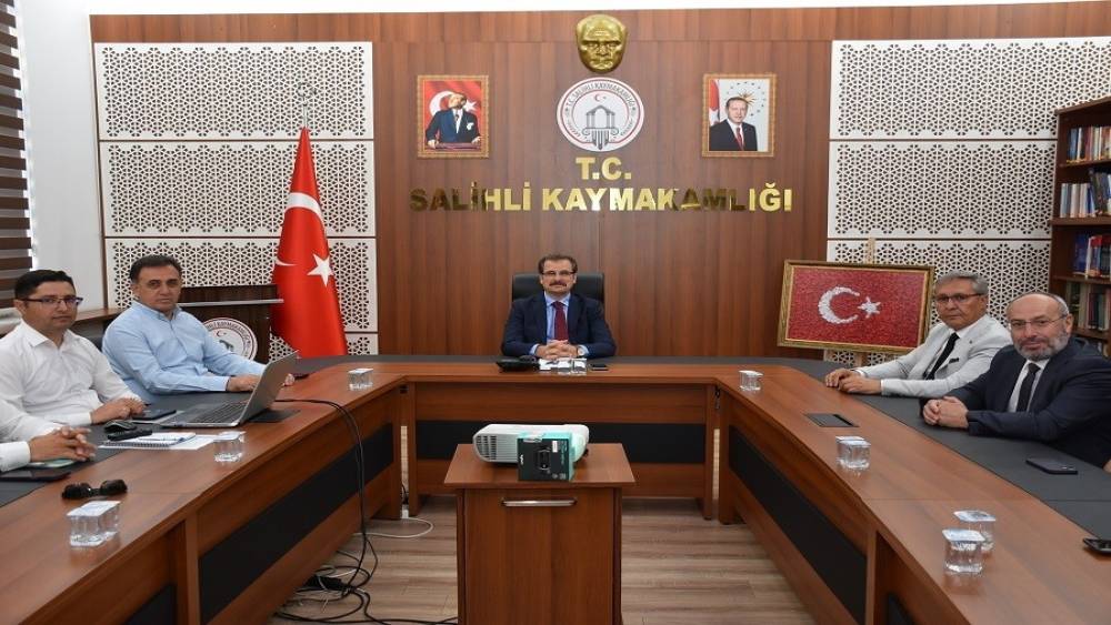 Salihli&rsquo;de kamu yatırımları mercek altında
