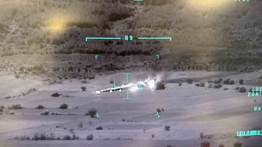 &Ccedil;anakkale&rsquo;deki yangında 10 d&ouml;n&uuml;m tarım arazisi zarar g&ouml;rd&uuml;

