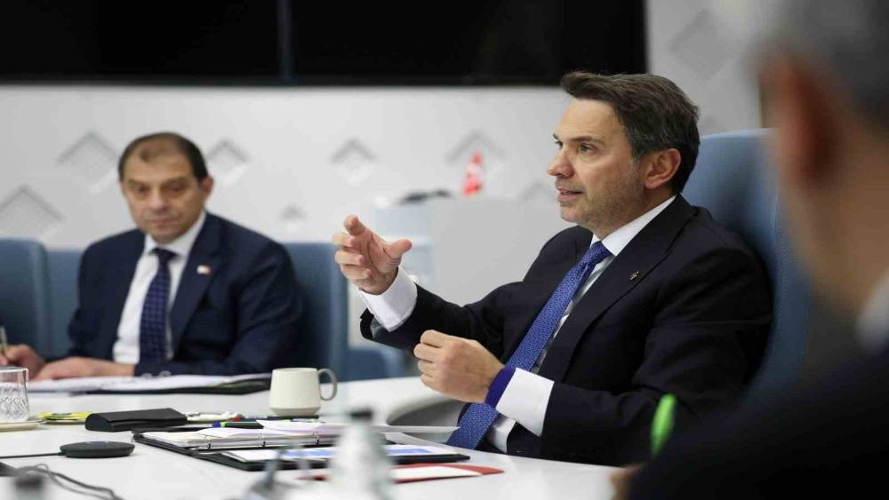 Bakan Bayraktar, Azerbaycan Enerji Bakanı Şahbazov ile elektrik iş birliğini g&ouml;r&uuml;şt&uuml;
