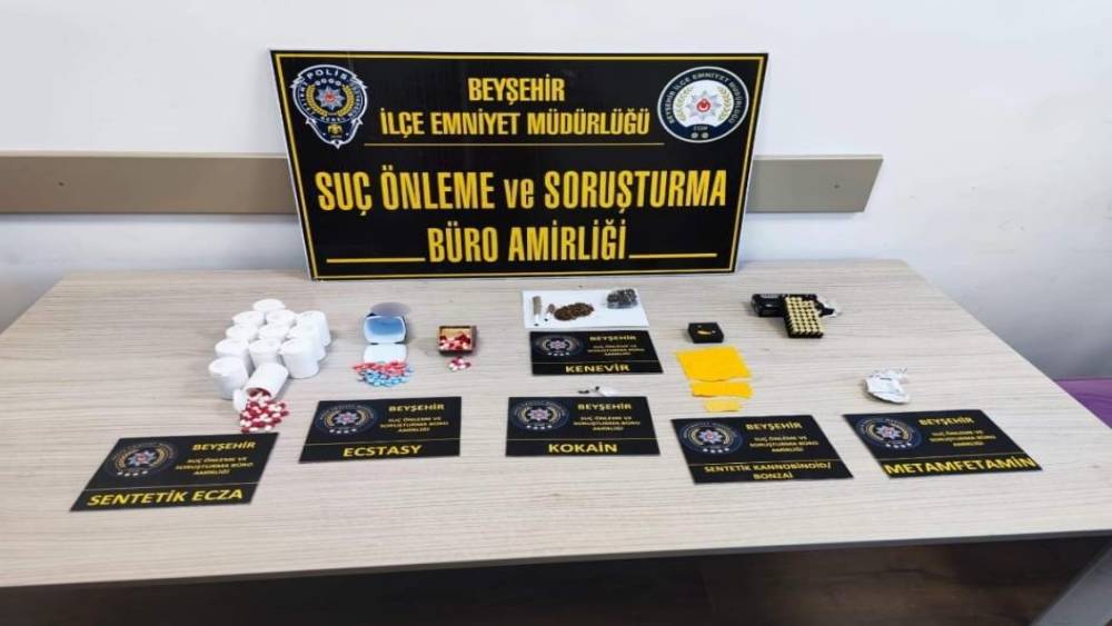 Konya&rsquo;da eve d&uuml;zenlenen operasyonda uyuşturucu ve mermi &ccedil;ıktı

