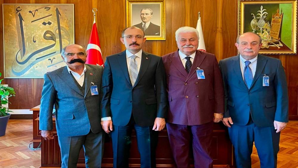 KARADENİZBİRLİK, 2026 ay&ccedil;i&ccedil;eği alım sezonu hazırlıklarını s&uuml;rd&uuml;r&uuml;yor
