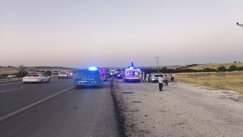 Kontrolden &ccedil;ıkan otomobil takla attı: 1 yaralı
