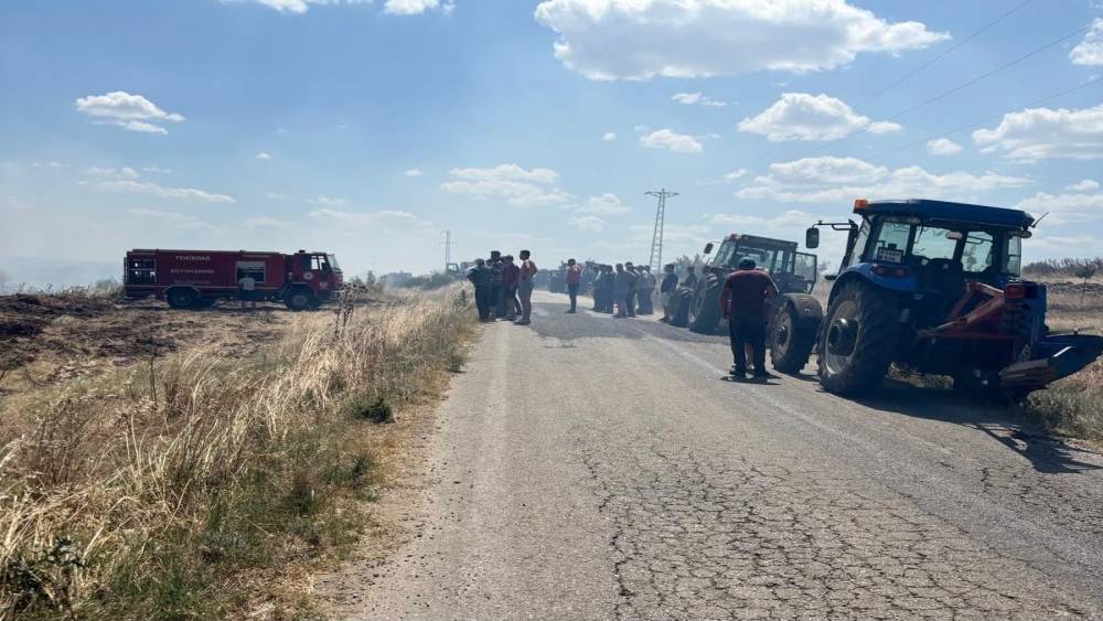 Tekirdağ&rsquo;da anız yangınında 150 d&ouml;n&uuml;m alan zarar g&ouml;rd&uuml;

