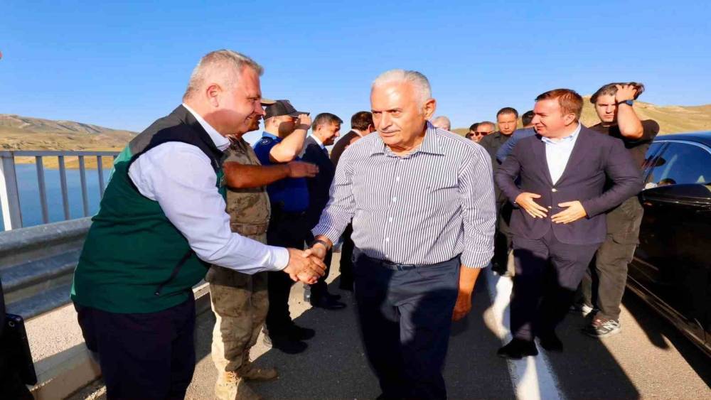 Yıldırım Turna&ccedil;ayırı Barajı&rsquo;nda incelemelerde bulundu
