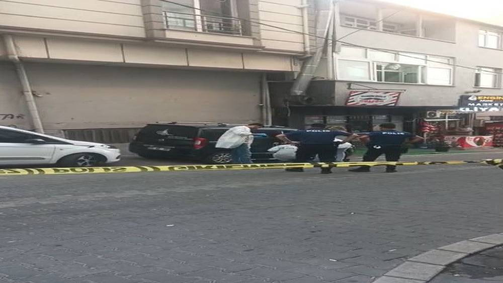 Esenyurt&rsquo;ta silahlı kavga: 2 yaralı
