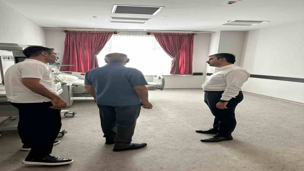 Kaymakam Atış, Dicle Devlet Hastanesini inceledi
