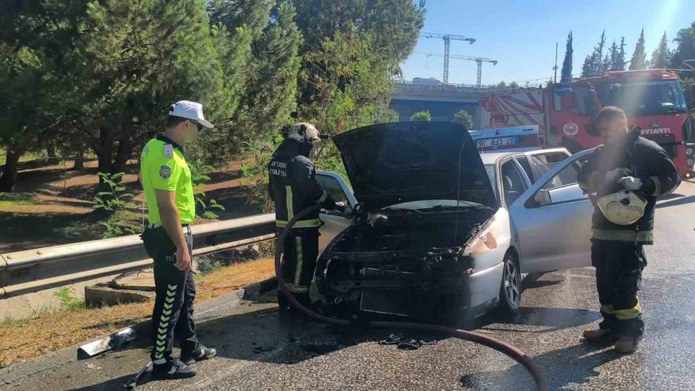 Hastaneden taburcu olduktan dakikalar sonra aracı k&uuml;le d&ouml;nd&uuml;
