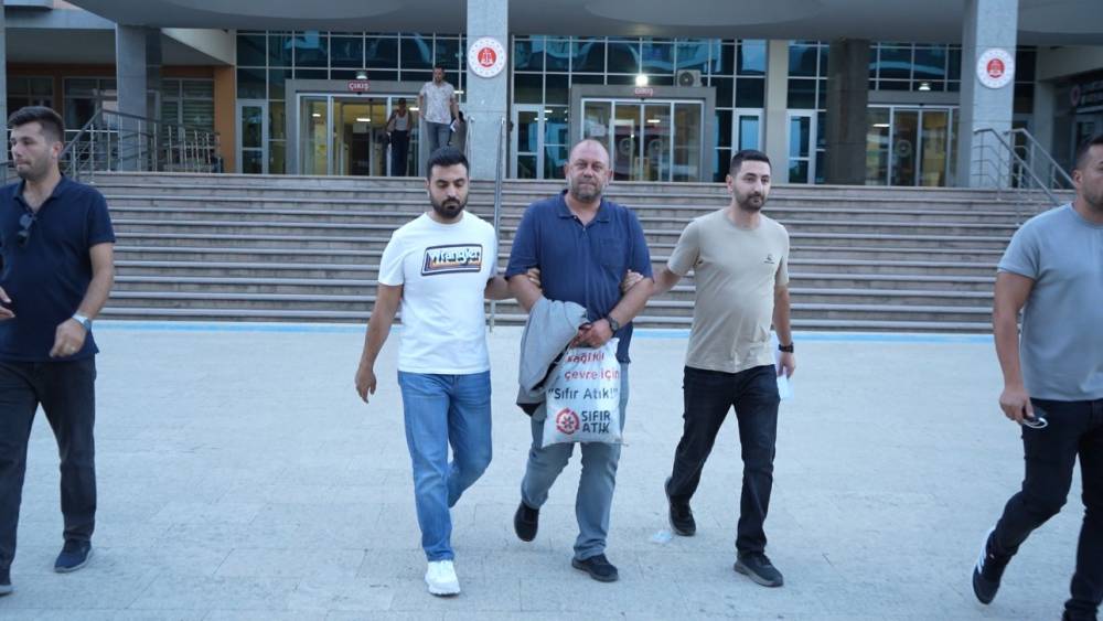 200 bin euroluk r&uuml;şvet iddiasında meclis &uuml;yesi tutuklandı
