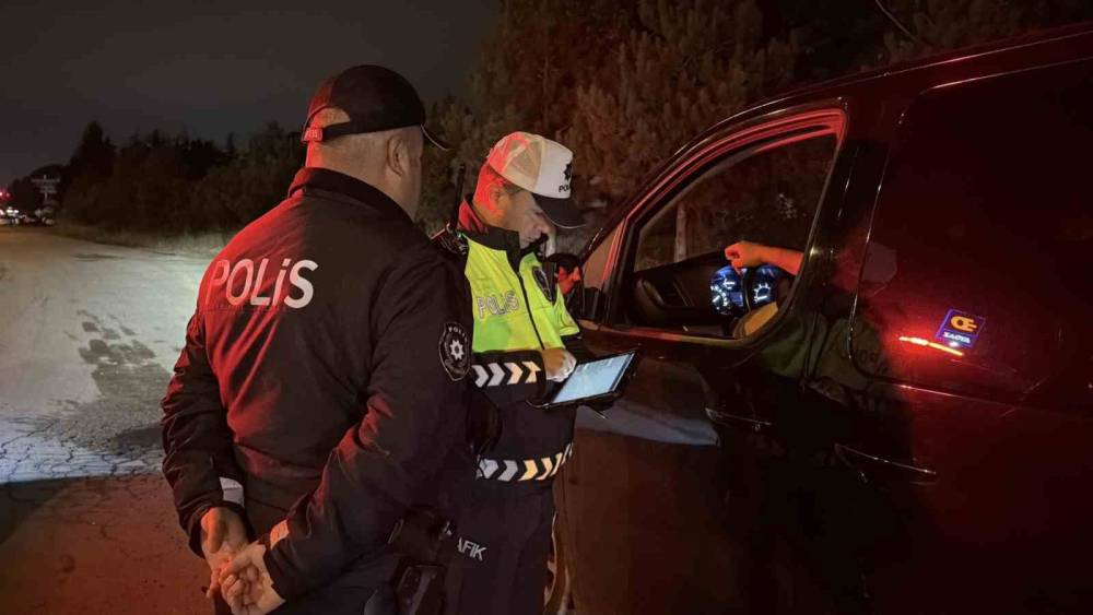 Bolu&rsquo;da 162 bin ara&ccedil; denetlendi: 8 bin s&uuml;r&uuml;c&uuml;ye ceza
