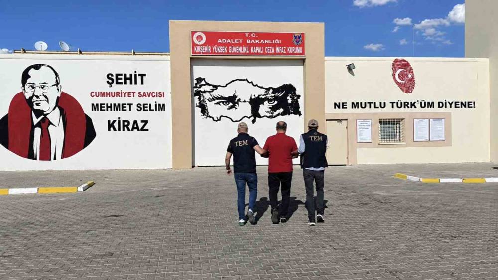 2019 yılından bu yana aranan FET&Ouml; firarisi yakalandı
