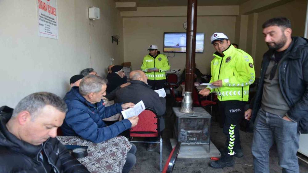 Erzincan Tercan&rsquo;da trafik ekipleri sahada
