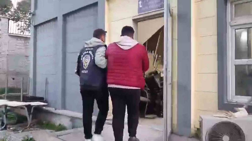 Hatay&rsquo;da hapis cezaları nedeniyle aranan 3 kişi tutuklandı
