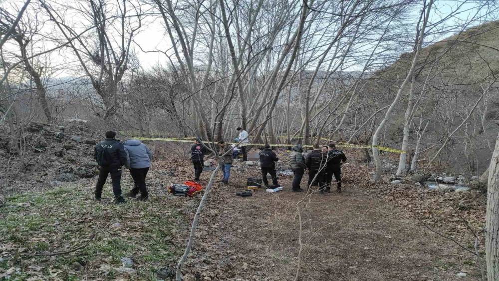 Batman&rsquo;da dere yatağında bir erkek cesedi bulundu
