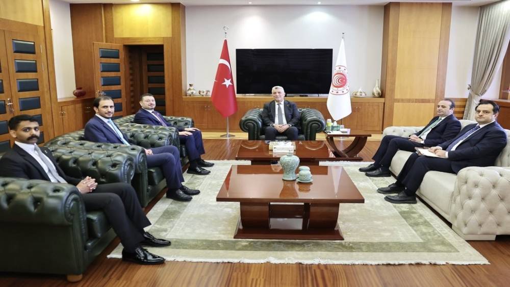 Bakan Bolat, Suudi Arabistan B&uuml;y&uuml;kel&ccedil;isi Abualnasr&rsquo;ı kabul etti
