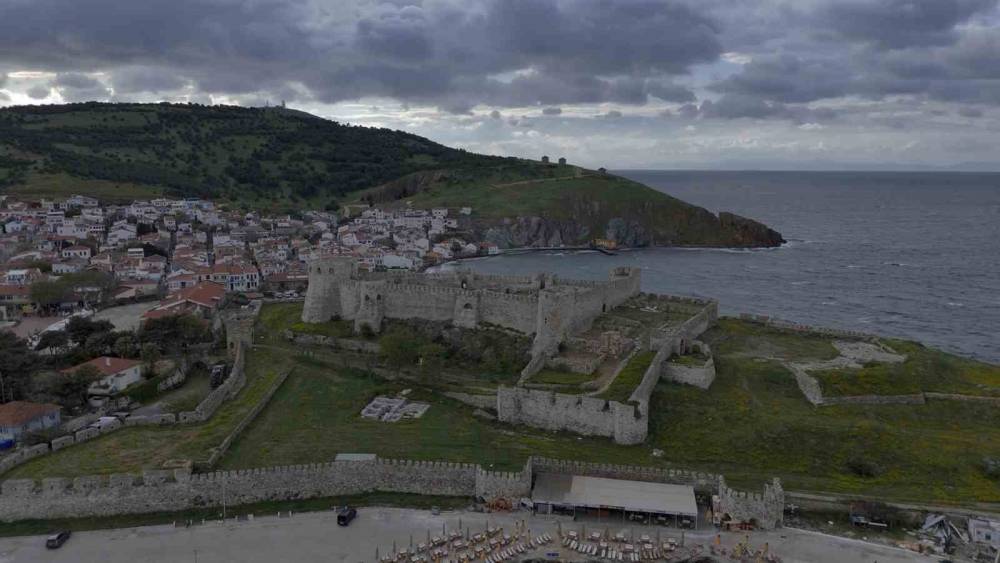 Kuzey Ege&rsquo;nin turizm merkezi Bozcaada 3 g&uuml;nl&uuml;k tatilde y&uuml;zde 70 doluluk oranına ulaştı

