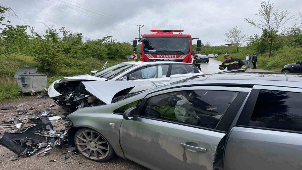 Ordu&rsquo;da trafik kazası: 3 yaralı

