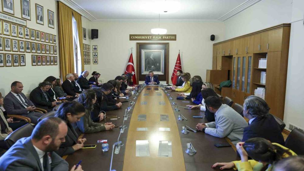 CHP Grup Başkanı &Ouml;zel&rsquo;den "yeni parti" iddialarına cevap
