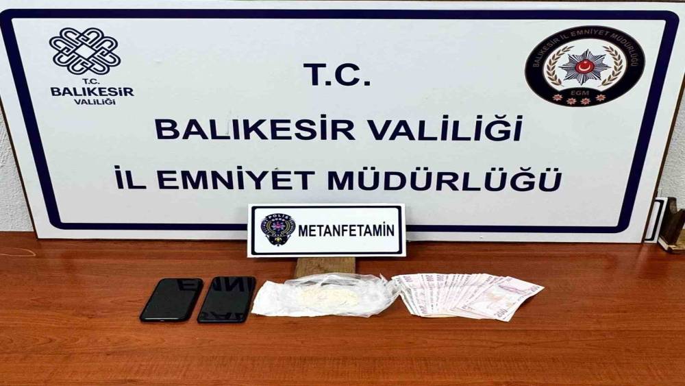 G&ouml;nen&rsquo;de uyuşturucu operasyonu: 2 ş&uuml;pheli tutuklandı

