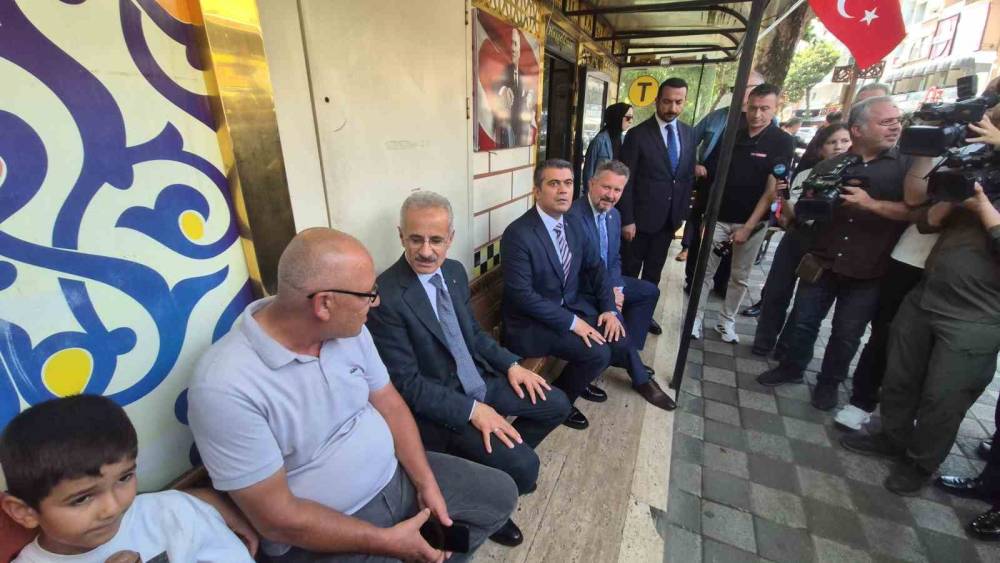 Ulaştırma ve Altyapı Bakanı Uraloğlu Tekirdağ&rsquo;da koordinasyon toplantısına katıldı
