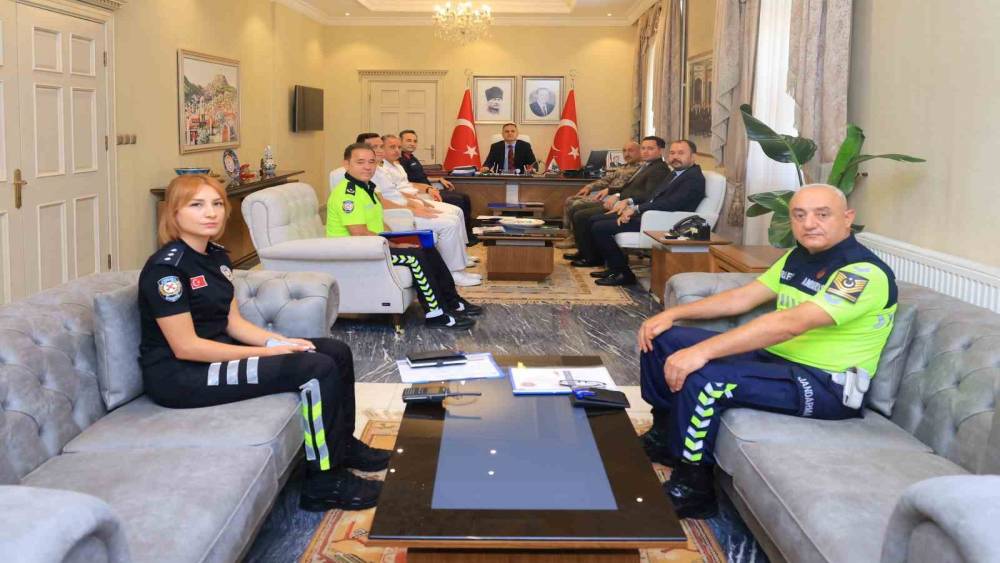 Muğla asayiş toplantısı Vali Akbıyık başkanlığında ger&ccedil;ekleştirildi
