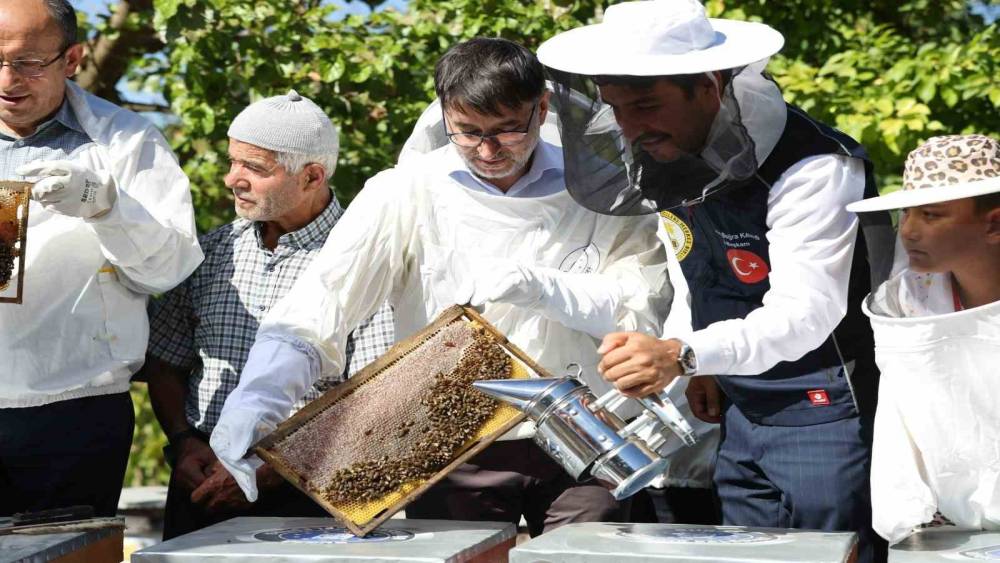 B&uuml;y&uuml;kşehir ve &uuml;retici el ele
