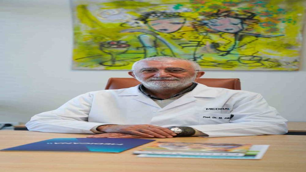 Uzmanından uyarı: Alzheimer&rsquo;a karşı beyninizi vitaminlerle besleyin
