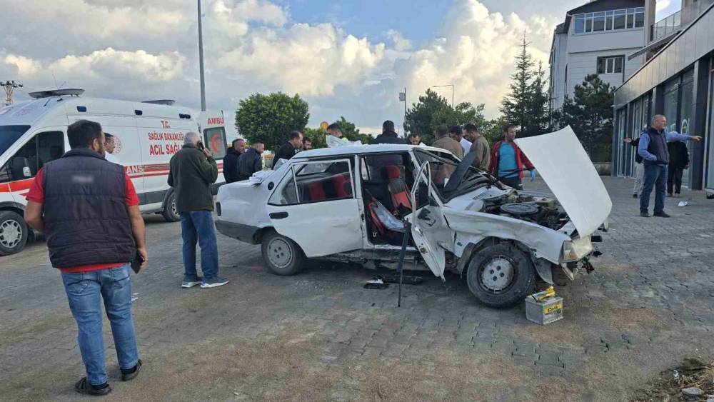 Van&rsquo;da trafik kazası; 6 yaralı
