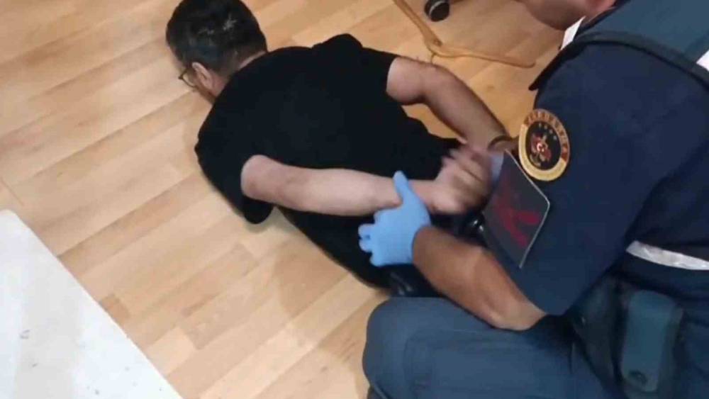 Adana&rsquo;da uyuşturucu operasyonu: 1 ş&uuml;pheli yakalandı
