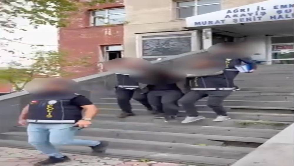 Ağrı&rsquo;da 20 yıl 10 ay hapis cezasıyla aranan h&uuml;k&uuml;ml&uuml; yakalandı
