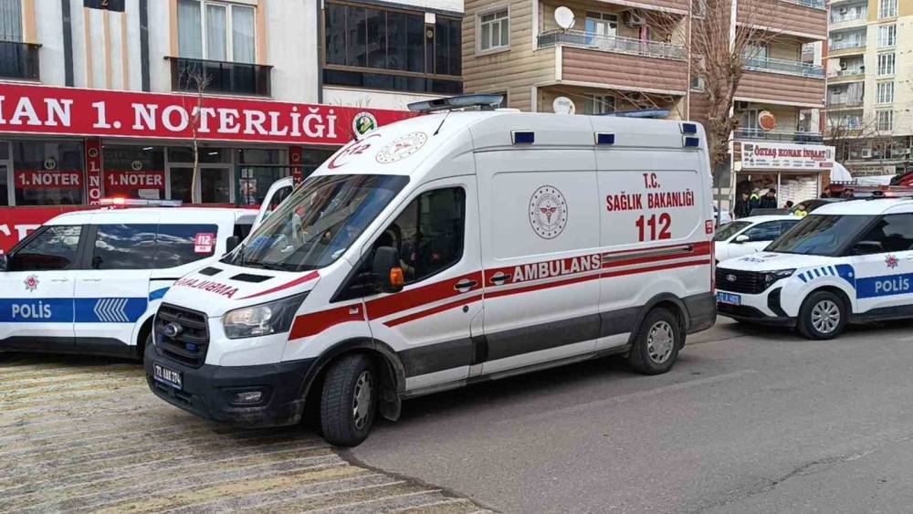 Batman&rsquo;da akrabalar arasında kavga: 4 yaralı
