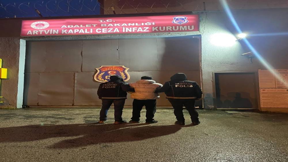 Sarp Sınır Kapısı&rsquo;nda 1 milyon TL değerinde kokain ele ge&ccedil;irildi
