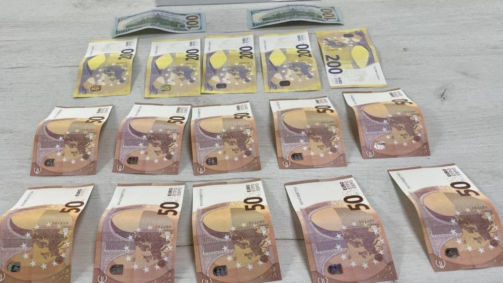 Sınırda sahte Euro ele ge&ccedil;irildi, Bulgar s&uuml;r&uuml;c&uuml; g&ouml;zaltında
