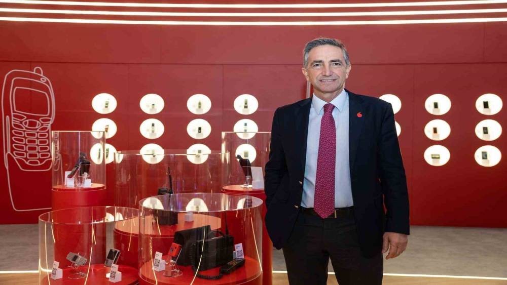 Vodafone T&uuml;rkiye CEO&rsquo;su Engin Aksoy: "Global 5G tecr&uuml;bemizi global teknoloji işbirlikleriyle pekiştiriyoruz"
