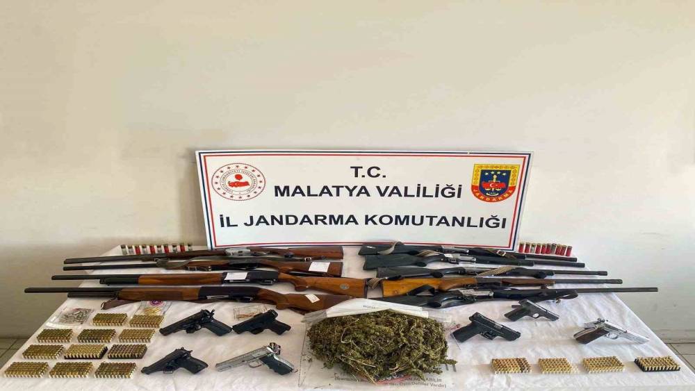 Malatya&rsquo;da silah ve uyuşturucu operasyonu

